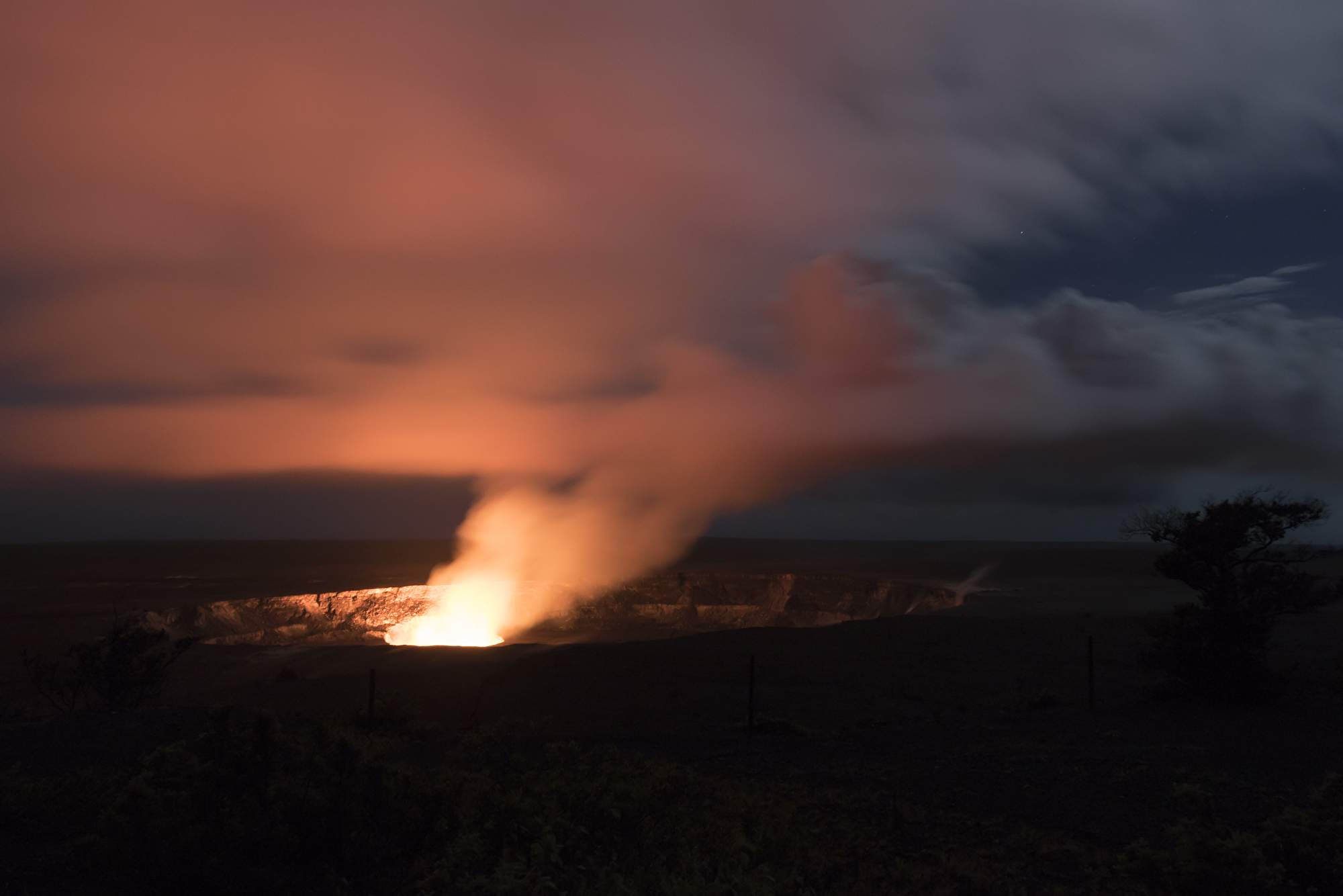 ハワイ島：ハワイ火山国立公園